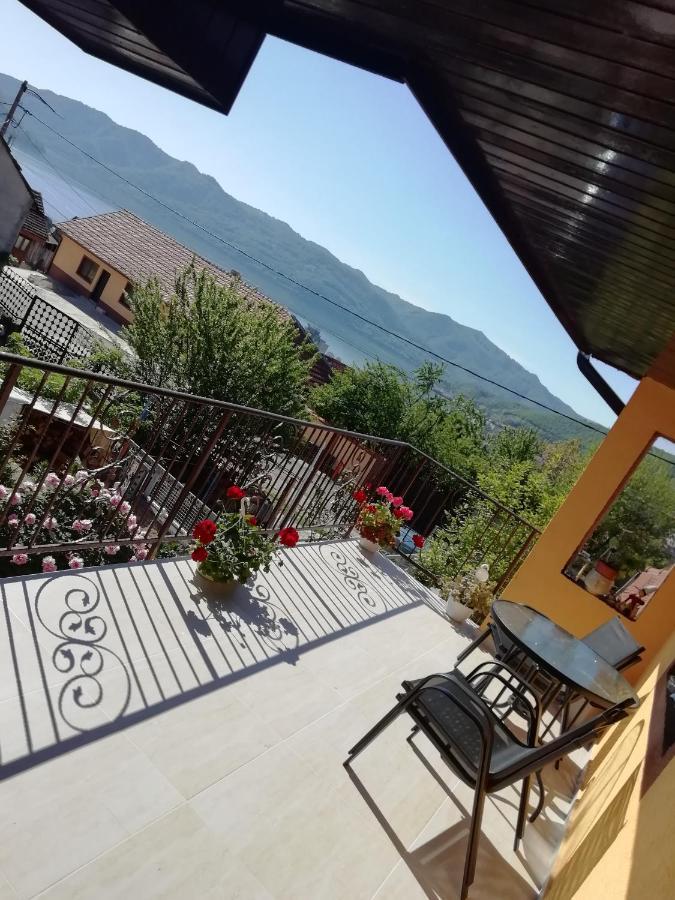 Casa Darius Appartement Orşova Buitenkant foto